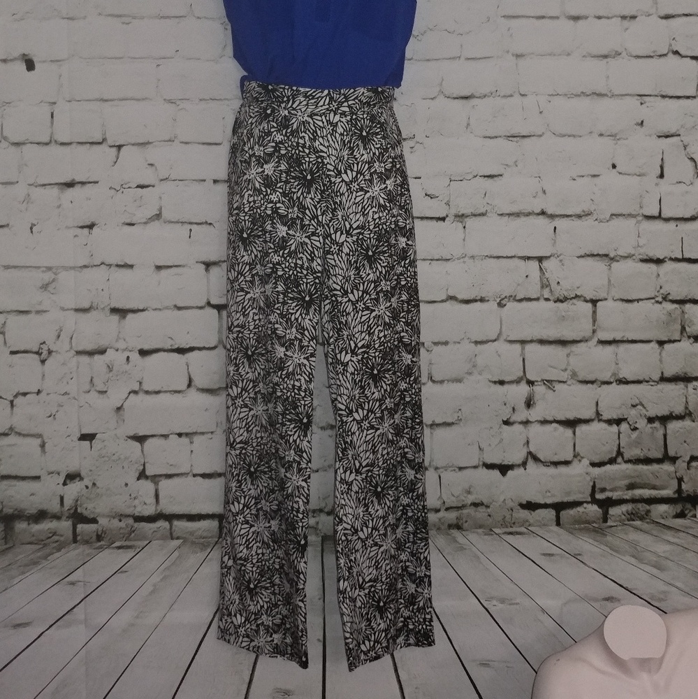 Worth New York Black-and-White Floral pant NWT